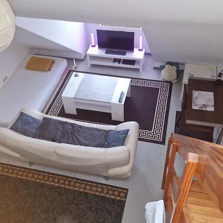 Maisonette Studio Hl